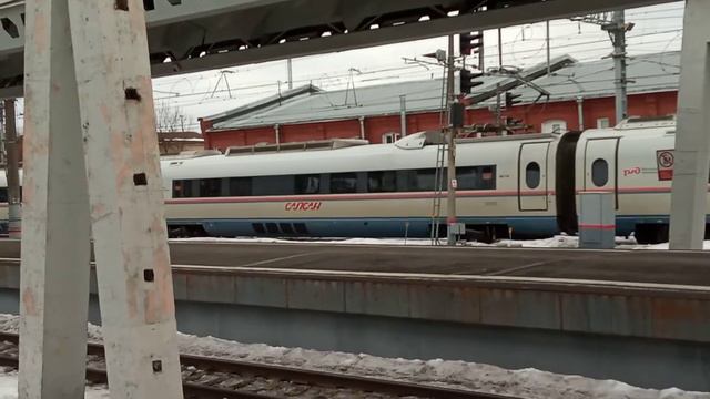 электровоз эп2к 147 и высокой скоростной поезд эвс1 сапсан Санкт-петербург - Москва смотреть онлайн