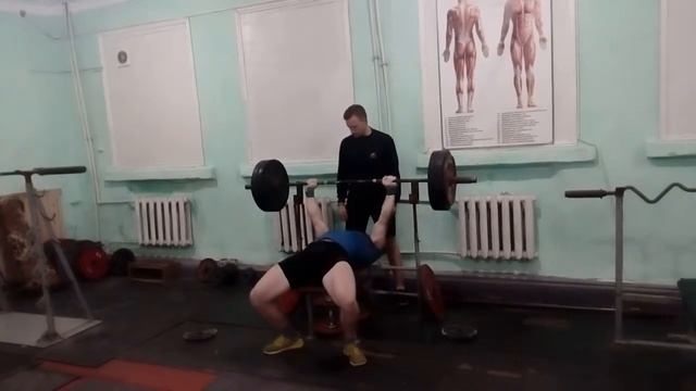 Жим лежа: 2-й трисет 130х3 смотреть онлайн