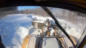 Трактор Кировец. Бью заметённую дорогу. Часть2.