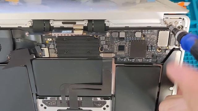 How to replace Macbook Air 2020 A2179 display screen step by step смотреть онлайн