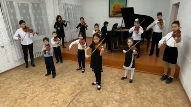 Чонкушов "Народный танец" смотреть онлайн
