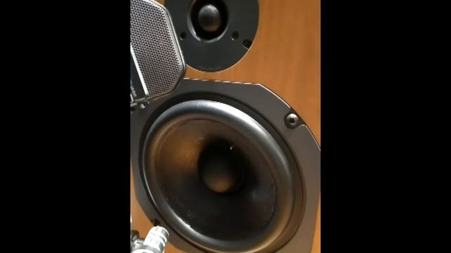 ATC SCM 11 Recording Test by Zoom Recorder (Male Voice, Piano) смотреть онлайн