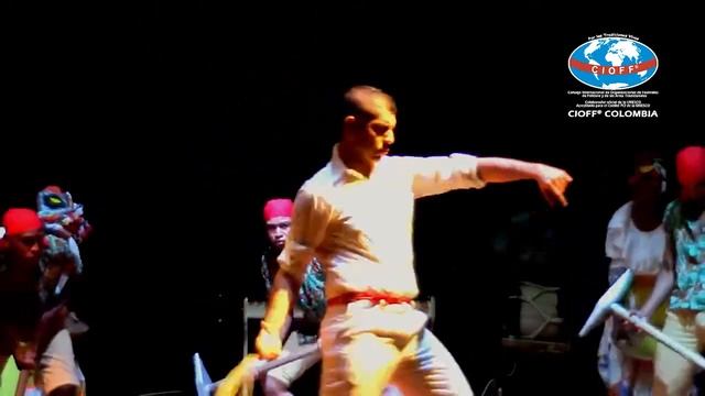 Francisco Emerson Castañeda Dir Grupo Danzas Carmen López Univalle, en Debates Televisión abril 7 смотреть онлайн