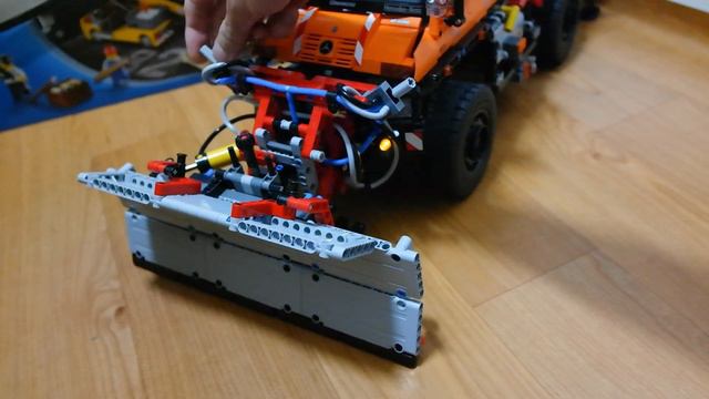 Lego Technic 8110 Unimog Snowplow смотреть онлайн