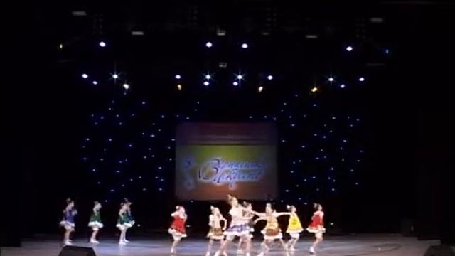 Коллектив эстрадно-джазового танца "Конфетти" - "Забавные царевны" смотреть онлайн