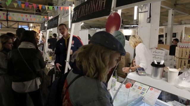 Сабрина в Большом городе. Выпуск 9. Арт Москва смотреть онлайн