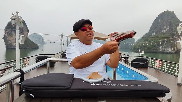 Unboxing Donner Guitar Hush - 1. Aboard Paradise Elegance Cruise. Halong Bay, Vietnam смотреть онлайн
