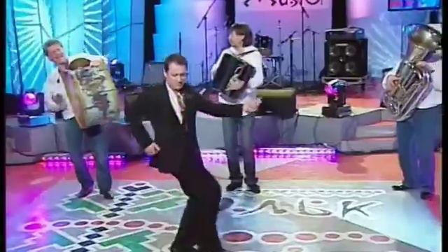 Дівка в сінях стояла смотреть онлайн