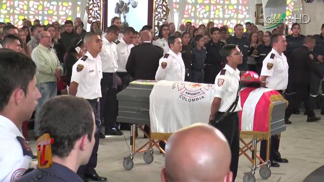 Bomberos Marinilla despide a su compañero y amigo Juan Manuel Diaz смотреть онлайн