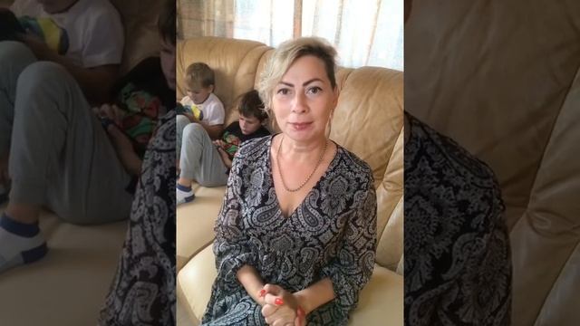 В чем заблуждаются некоторые популярные психологи, когда советуют дать ребёнку кнопочный телефон? смотреть онлайн