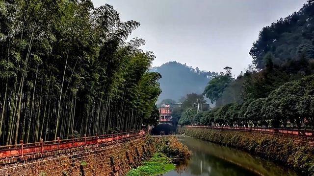 Самая длинная в мире статуя Будды (Лежащий Будда) в Парке 1000 Будд