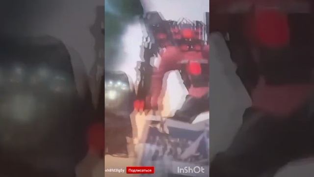 он улетел на базу