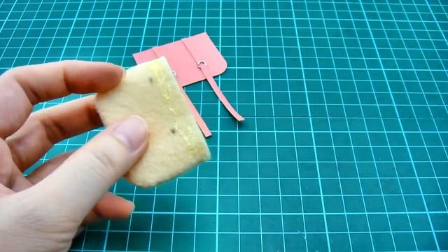 DIY Mini Doll Accessories Hand Bag / Felt Craft - Easy NO SEW смотреть онлайн