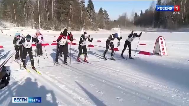 Интервью участника лыжной гонки смотреть онлайн