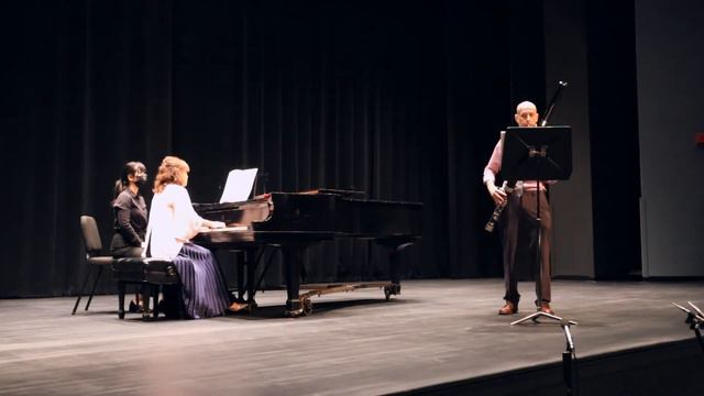 Vivaldi Bassoon Concerto in e minor, RV 484 смотреть онлайн