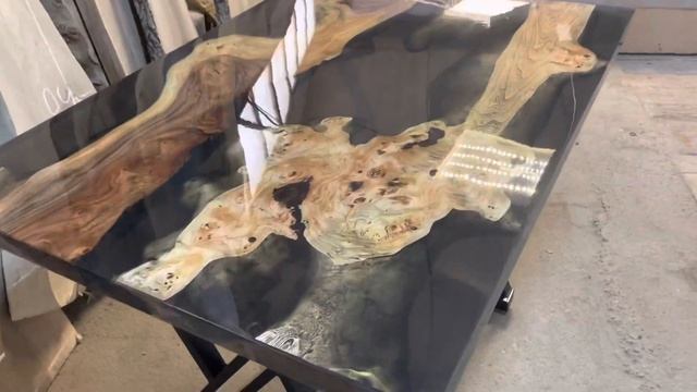 Кухонный стол