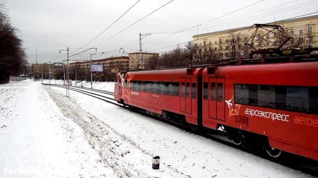 Электропоезд ЭД4МКМ-АЭРО-0002 "Аэроэкспресс" (ТЧ-50) приг. поезд №7228, Москва - а/п Шереметьево. смотреть онлайн