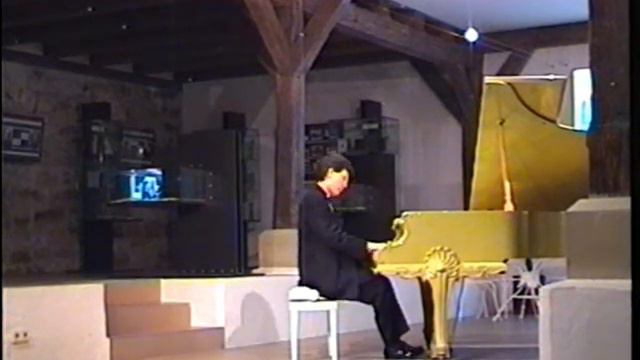 Murat Rena plays Chopin on an Antique Grand Piano смотреть онлайн
