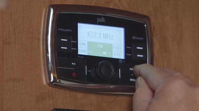 How to Use the Polk Audio® System and Bluetooth Features in an Airstream смотреть онлайн