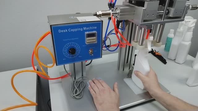 Укупорщик полуавтоматический XLSGI-6100 смотреть онлайн