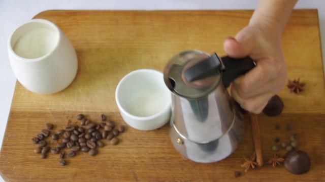 Как правильно приготовить кофе в гейзерной кофеварке coffee in a geyser coffee maker 2018 смотреть онлайн