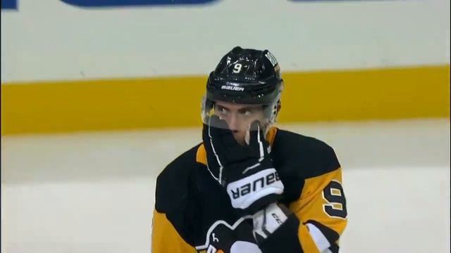 Evan Rodrigues rips one for Kris Letang's 600th NHL point смотреть онлайн