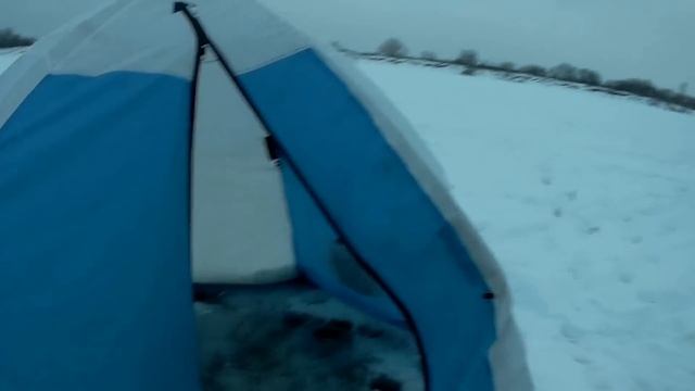 Зимняя рыбалка с тремя ночёвками на Вятке .Копчёные матросики. смотреть онлайн