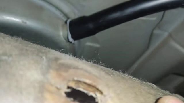 Почему через верхний люк попадает в салон вода смотреть онлайн