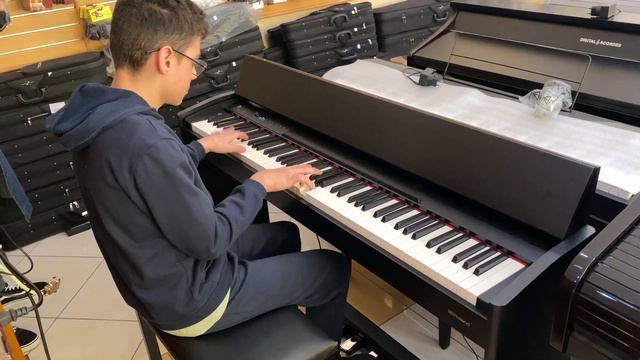 Für Elise - Beethoven - Piano ROLAND F701 - Loja GUIMARÃES COMERCIAL смотреть онлайн