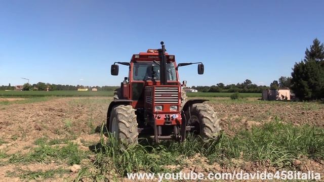 Girl on tractor | Alessia driving Fiatagri 160-90 Turbo DT + ripper смотреть онлайн