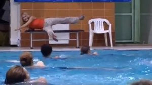 Упражнения для аквааэробики. Аквааэробика для похудения. Бассейн  Олимпийский Омск