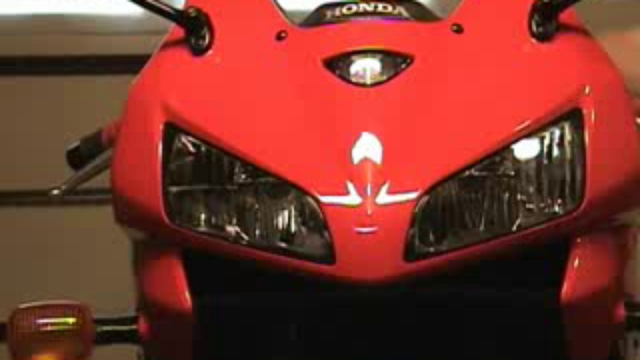 ПРО ЛЮБОВЬ К КОЛЕСАМ! смотреть онлайн