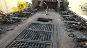 № 79 Сборка модели корабля черная жемчужина. Покраска палубы.