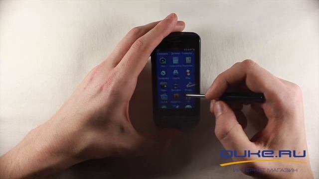 Phillips Xenium X525 Review (rus.) видео обзор от Quke.ru