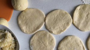 Воздушное тесто на яичных белках  для пирогов, пирожков и булочек.  САМЫЙ ЛУЧШИЙ РЕЦЕПТ.