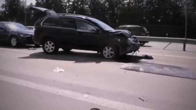 VOLVO XC90 crash vs passat смотреть онлайн
