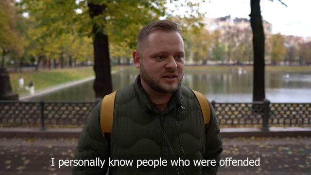 Russians React to European Countries Closing Their Borders смотреть онлайн