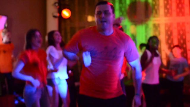 Дискотека в детском лагере Кемпиус смотреть онлайн