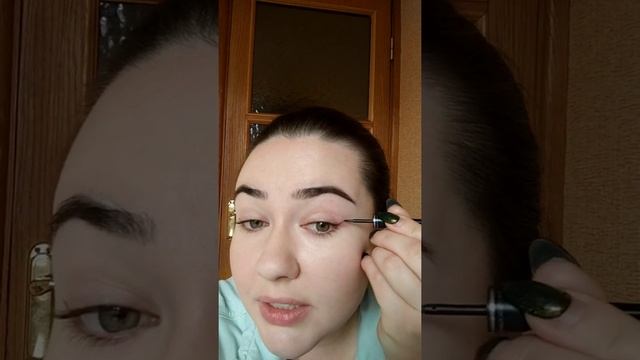 Как быстро нарисовать ровные стрелки! Ровные стрелки за 1 минуту! смотреть онлайн