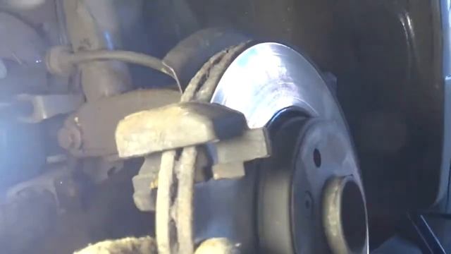 Замена сальника привода Renault Megane2,Scenic 2 Замена шаровой Проточка тормозных дисков без сняти смотреть онлайн