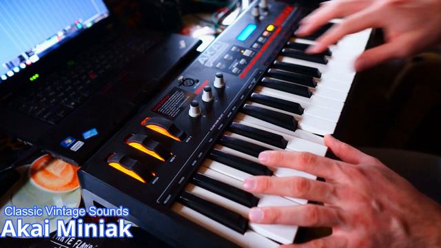 Akai Miniak - Does Vintage Sounds Wonderful!