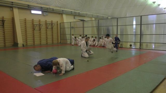 ФОК "Айсберг". Группа 18.00. Часть 2. Соревнования Самый сильный, самый гибкий смотреть онлайн