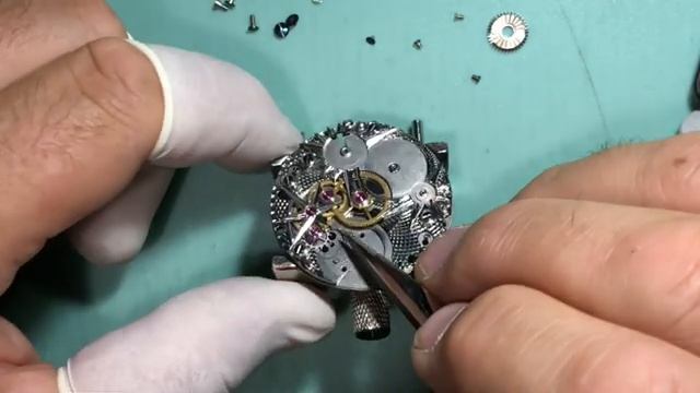 механизм ETA-6498-1 