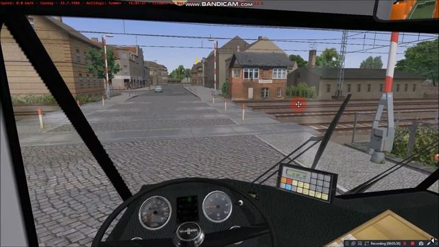 Falkensee station level crossing + a little look around falkensee смотреть онлайн