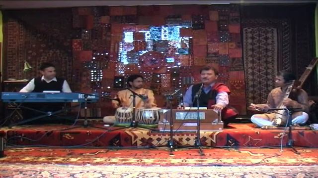 Latif Rahi Live - Zaheda смотреть онлайн