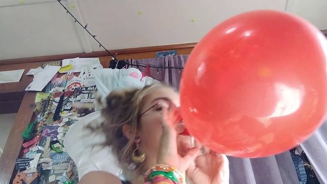 Red BALLOON SIT TO POP Looner Girl S2P Wearing Tights