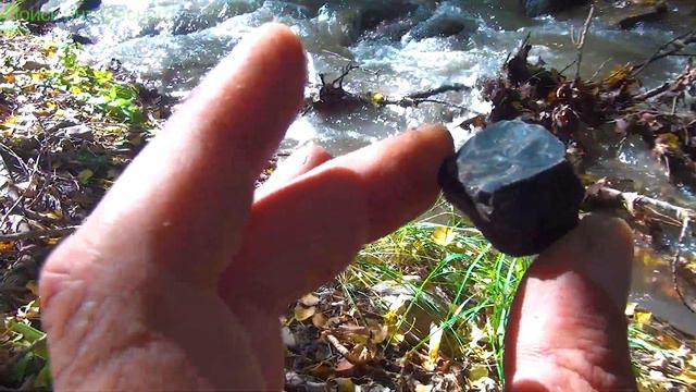Со своим подписчикам нашёл чёрный гагат смотреть онлайн