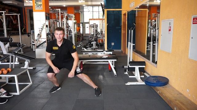 Приседания с персональным тренером Андреем Казаковым.Фц Прайд смотреть онлайн
