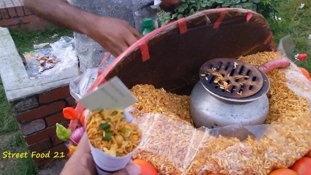 Varana Famous Chana Masala Chaat Wala Tk. 10 || Street Food 21 смотреть онлайн