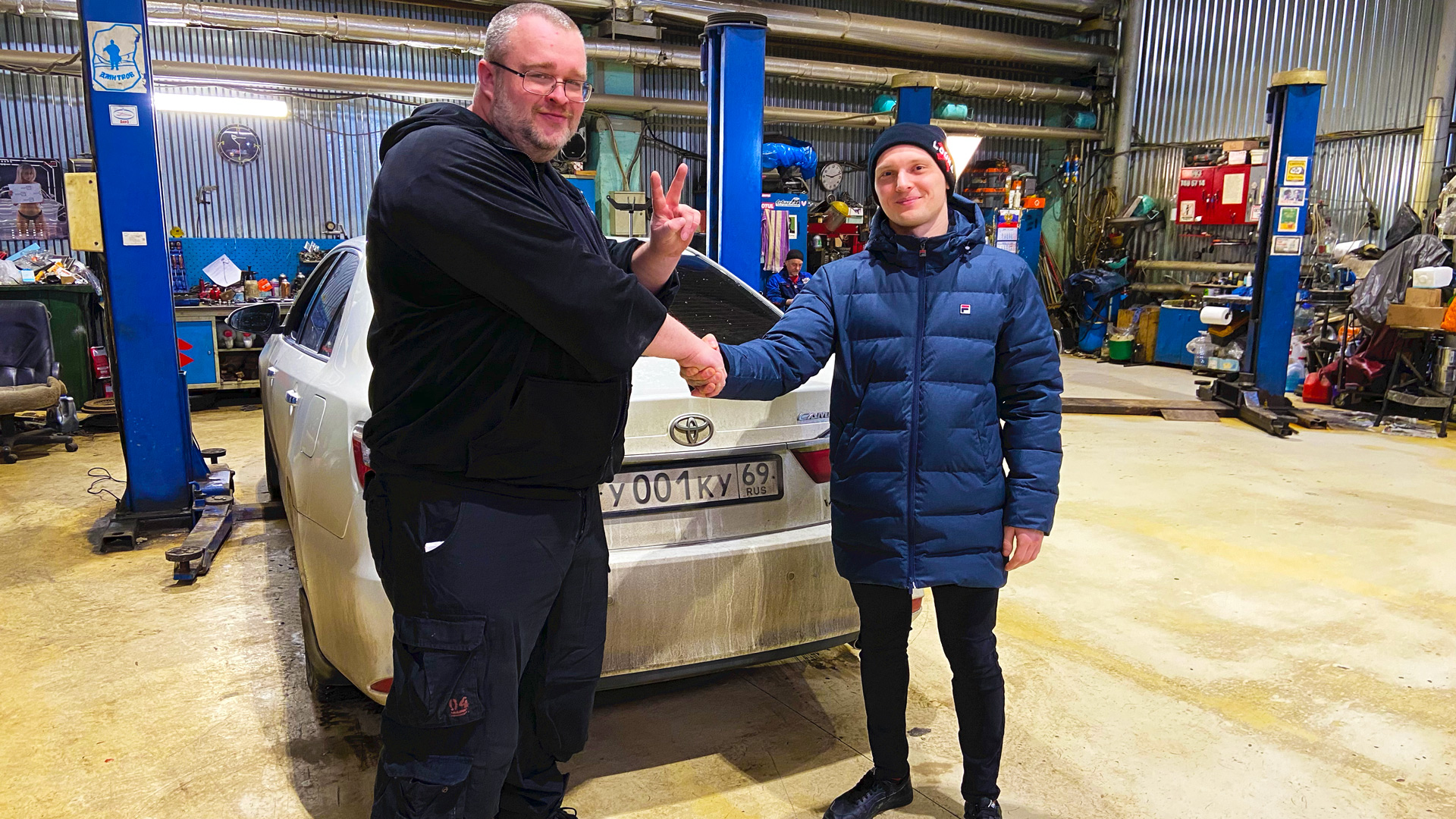 АДСКИЕ звуки из под капота моей Камри 3.5 // Ремонт в "Клубном Сервисе" у Ильи смотреть онлайн